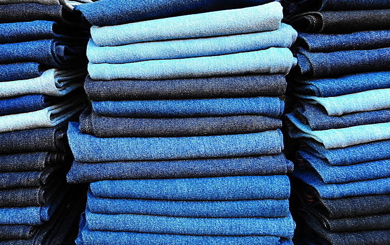 Huge selection of all kinds of jeans